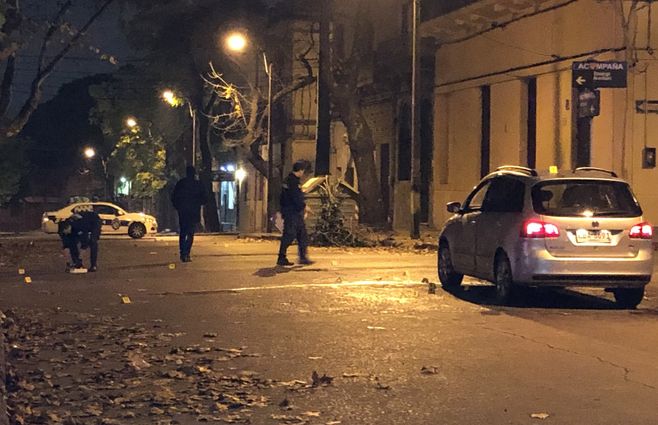 Homicidio en barrio Reus. (Foto publicada por Diego Píriz, periodista de Subrayado).