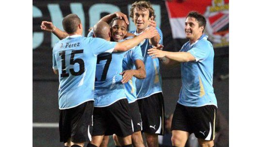 Canal 10 transmitirá esta tarde el partido Uruguay - Argentina
