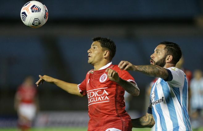 Franco Pérez, figura de Rentistas en el debut copero