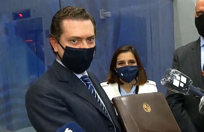 Ferrés-con-la-LUC-nueva.jpg