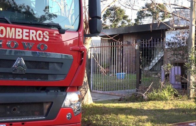 Foto: Subrayado. Residencial, en Salinas (Canelones) tras el incendio. 