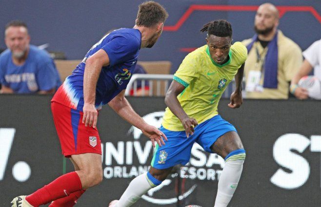 Estados Unidos, rival de Uruguay, empató con Brasil. Foto: AFP.