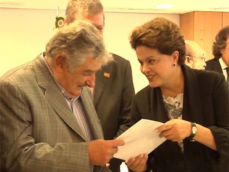 Delegación parte a Brasil para negociar aranceles de vehículos