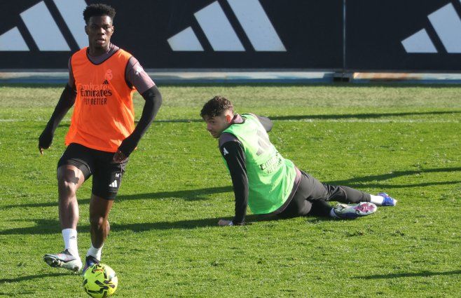 Fede Valverde y Tchouaméni en un entrenamiento del Real Madrid. Foto: AFP