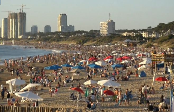 playa-mansa-punta-enero-2.jpg