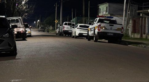 Foto: Policía de Maldonado. La casa del hombre se encuentra sobre avenida Rocha, en San Carlos.