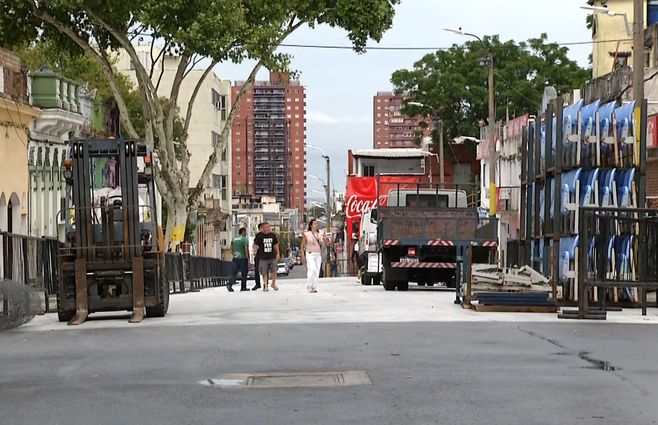 desfile-de-llamadas-preparativos-armado-isla-de-flores-barrio-sur