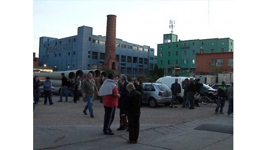 Trabajadores del PTI recibieron diplomas en varias especialidades