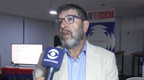 Yo no iría, dijo Fernando Pereira sobre visita de Orsi al portaaviones de EEUU, y habló de un riesgo que asumió el presidente