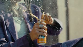 alertan sobre el consumo de bebidas energizantes en menores; el 65,9% de los estudiantes de entre 13 y 17 anos consumio