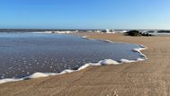 Domingo cálido y agobiante con cielo ligeramente nublado, las temperaturas llegarán a los 42°