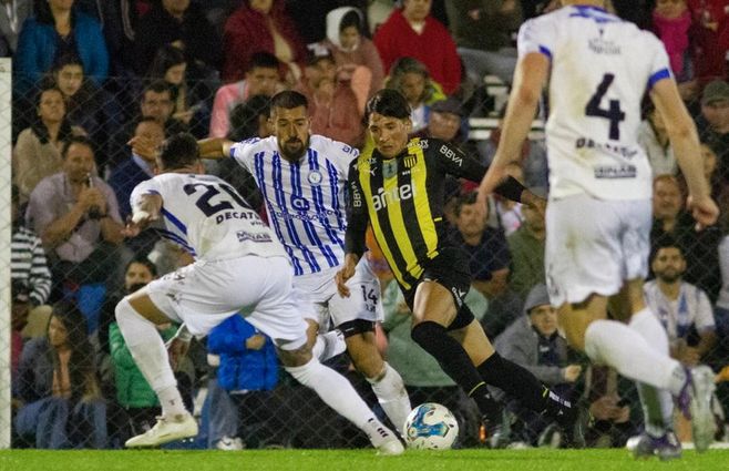 cerro largo peñarol clausura fecha 15 foco uy.jpeg