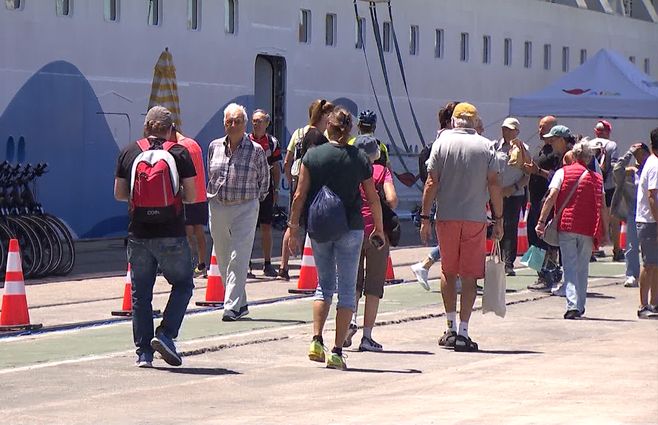 turistas-crucero-montevideo