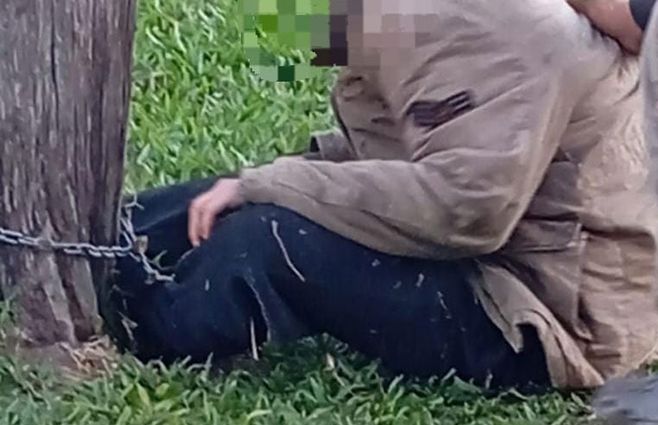 Tacuarembó-casa-salud-hombre-encadenado.jpg