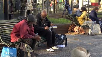 informe de facultad de arquitectura indica que en 2030 habra 10 mil personas en situacion de calle en montevideo