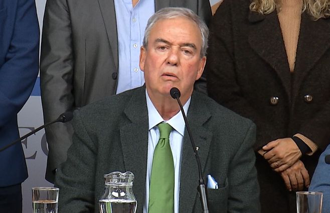 heber-conferencia-directorio-.jpg