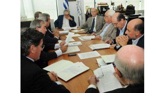 Gremios de la enseñanza pidieron a Mujica más participación