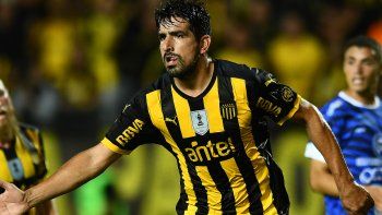 Peñarol dio vuelta el partido y se llevó la victoria contra Juventud de local 