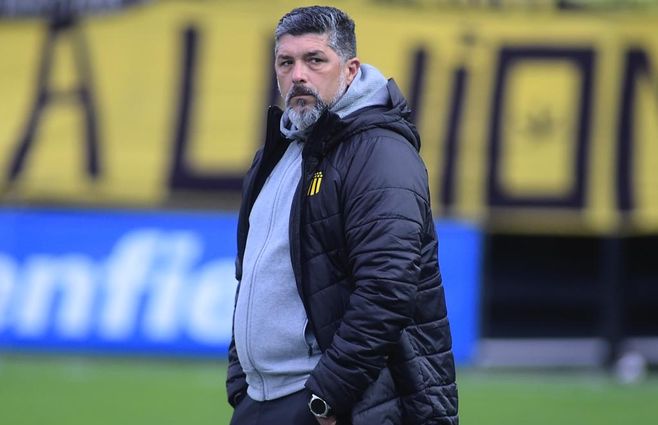 peñarol rentistas dante fernandez foco uy (1).jpeg