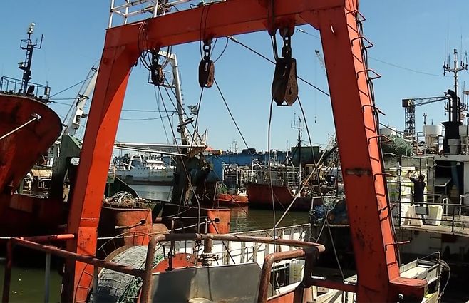 barcos-puerto-montevideo.jpg