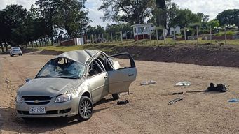 un militar de 21 anos murio y dos estan graves tras despistar y volcar en ruta 6