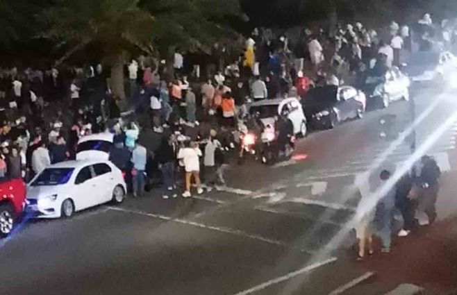 Aglomeraciones, botellazos a policías y disparos de munición no letal en Punta del Este