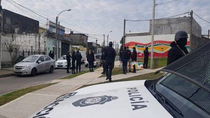 seis detenidos en un operativo antidrogas en villa espanola 