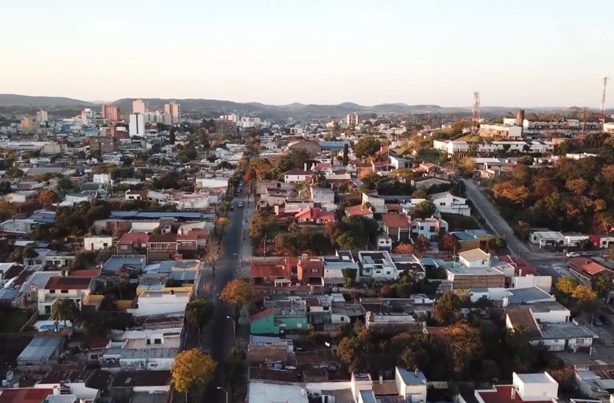 Golpearon a un hombre afuera de un baile en el centro de Rivera y está en CTI, pero estable