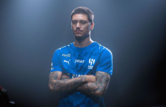 Darwin Núñez con la camiseta de Al Hilal. Foto oficial del club árabe en su sitio web.