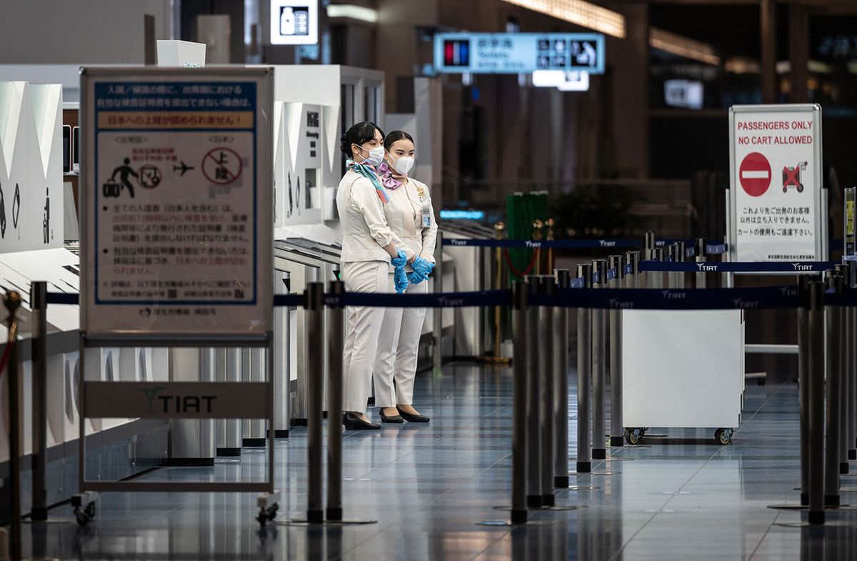 Japón cierra fronteras a los extranjeros para frenar variante ómicron