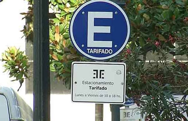 Tarifado-estacionamiento-cartel.jpg