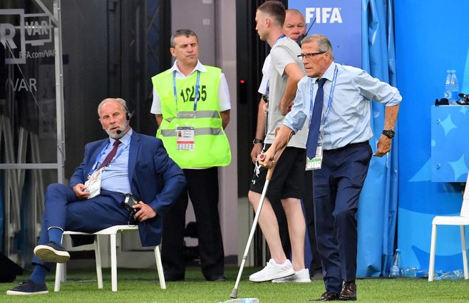 Tabárez no adelantó el equipo. Tiene a Stuani, Jonathan Rodríguez y a Maxi Gómez como delanteros netos. 