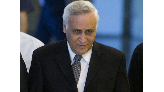 Ex presidente israelí irá a prisión por violación