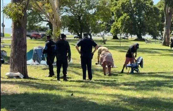 policia-gente-en-situacion-de-calle