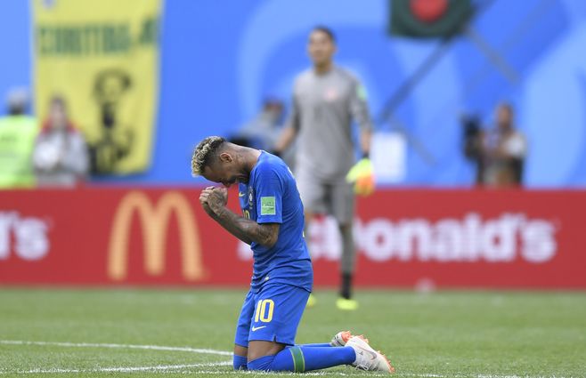 neymar festejo gol costa rica llanto rusia AFP.jpg