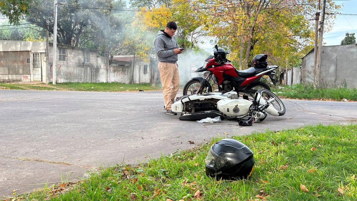 Fueron a ver una casa para alquilar y delincuentes los balearon para robarles la moto en Tres Ombúes