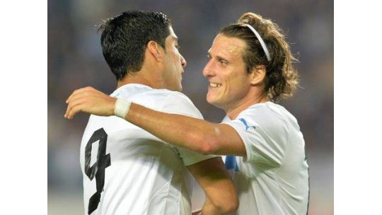 Uruguay confirmado con Fucile, el “Ruso”, Forlán y Suárez