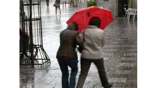 Tormentas dispersas en el sur y temperatura máxima de 23 grados