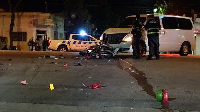 choque entre una moto y una camioneta dejo un hombre muerto