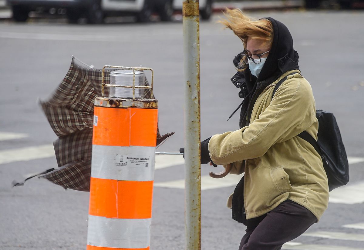 vientos muy fuertes montevideo 17052022  foco uy (1).jpg