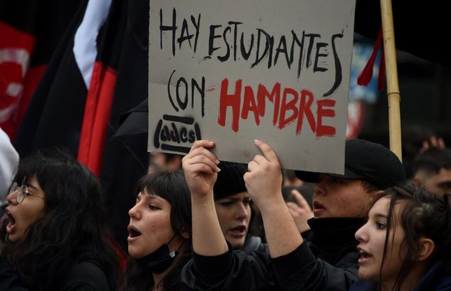 marcha educación dante fernandez foco uy (20).jpeg