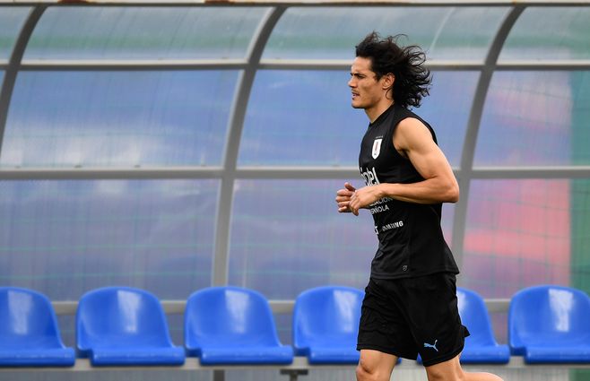 cavani-corre-afp-hoy.jpg