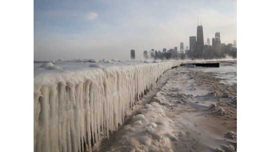 Río Misisipi prácticamente congelado por bajas temperaturas