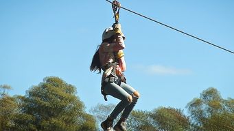 turismo aventura estas vacaciones: tirolesa para mayores de 3 anos en el parque roosevelt