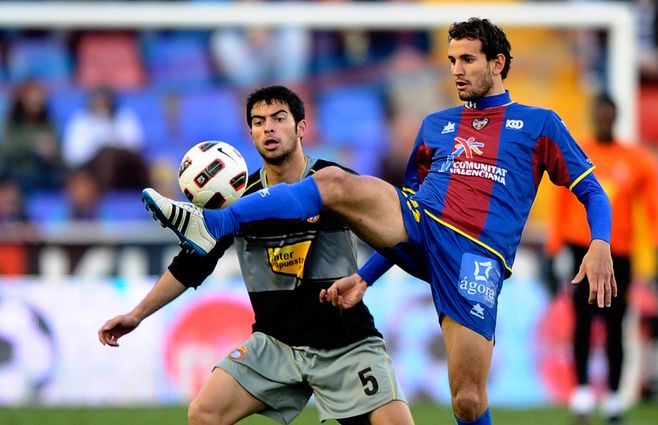 Stuani con la camiseta de Levante en 2011. Estaba cedido en ese club y necesitaba mostrarse para seguir en Europa, declaró ante el juez. Dice no haber recibido dinero para que su equipo se dejase ganar.