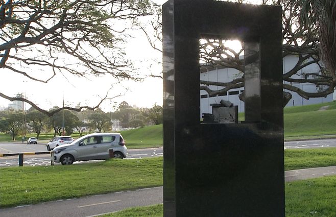 Busto robado de Pierre de Coubertin en Parque Batlle. 