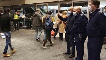 retornan 24 uruguayos varados en guyana francesa y francia
