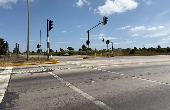 Foto: Mª. Eugenia Scognamiglio. Escena del homicidio en ruta 102 y Coronel Raíz.