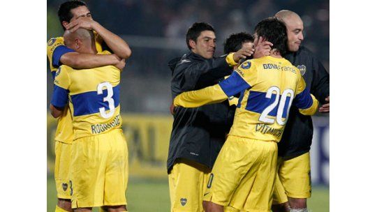 Boca Juniors acaba con el sueño de la U y busca su séptima copa