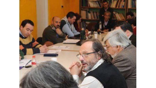 Críticas de Interior a Desarrollo Social por planes asistenciales